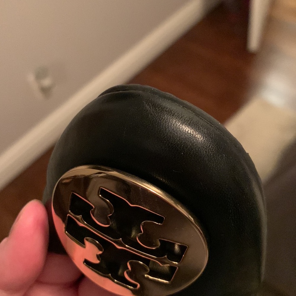 Tory Burch flats- Riva (black and gold 8) - Picture 9 of 16